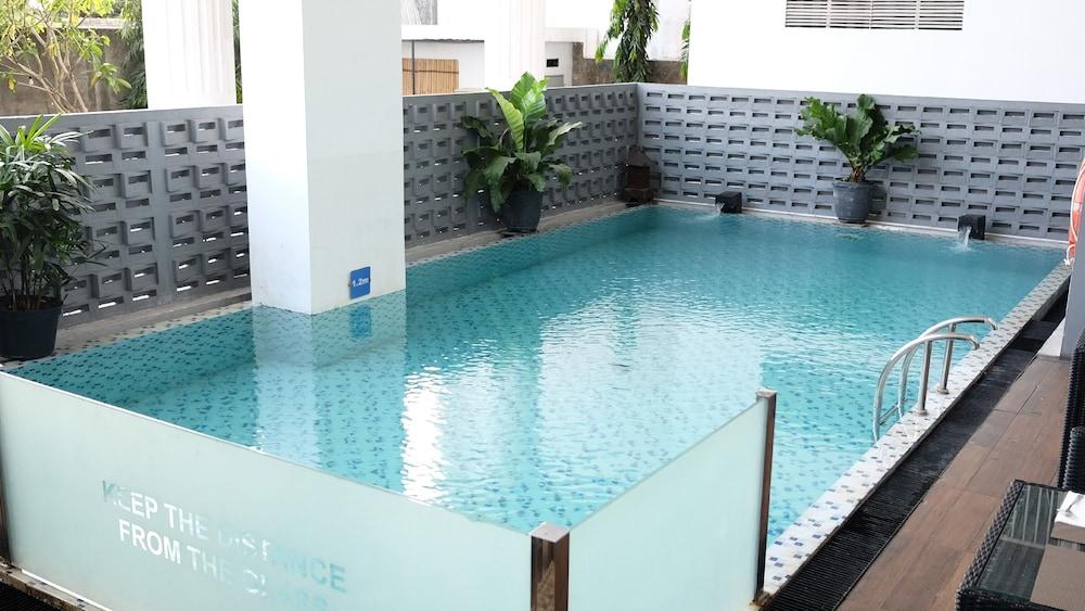 Khas Tugu Hotel Джокьякарта Экстерьер фото