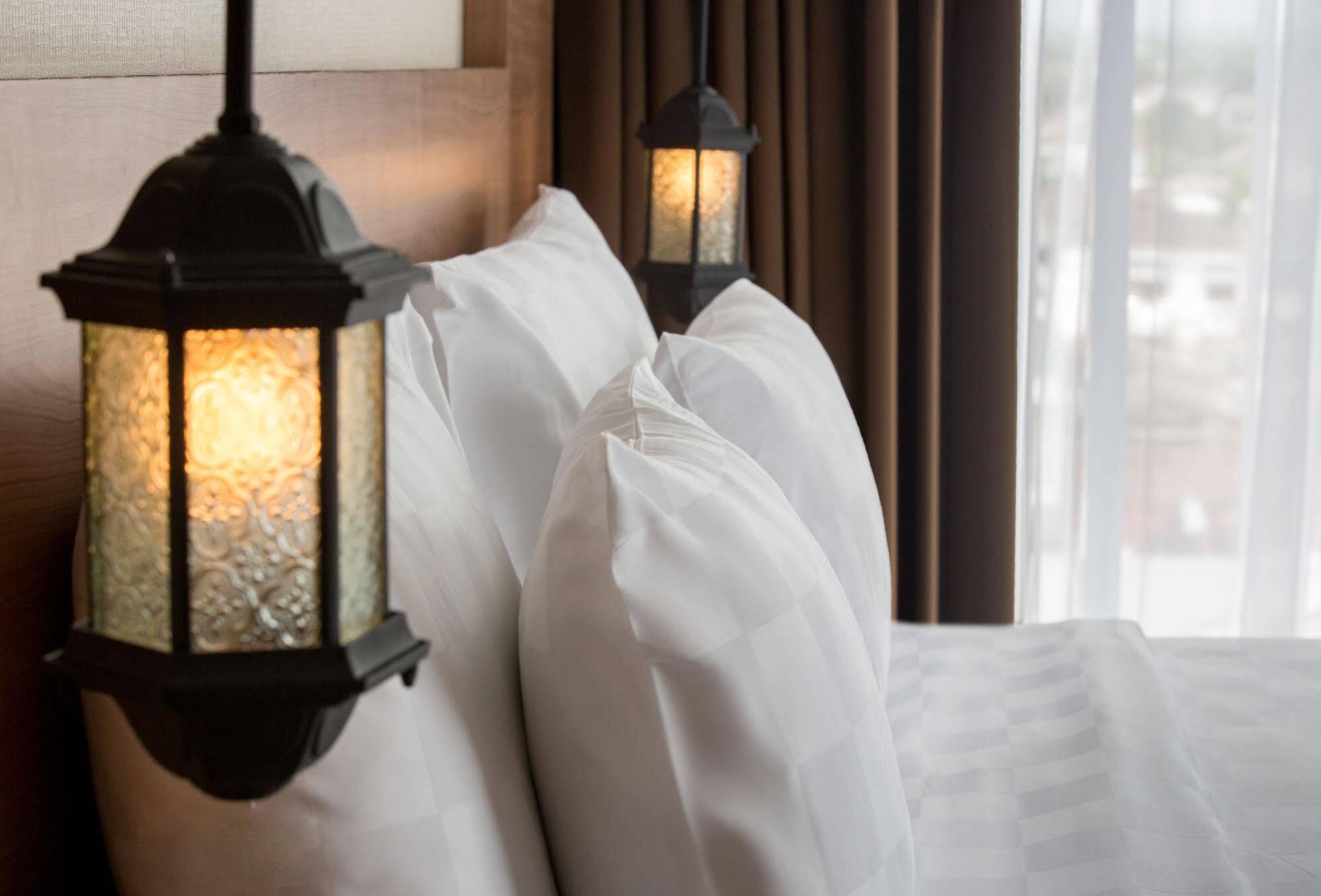 Khas Tugu Hotel Джокьякарта Экстерьер фото