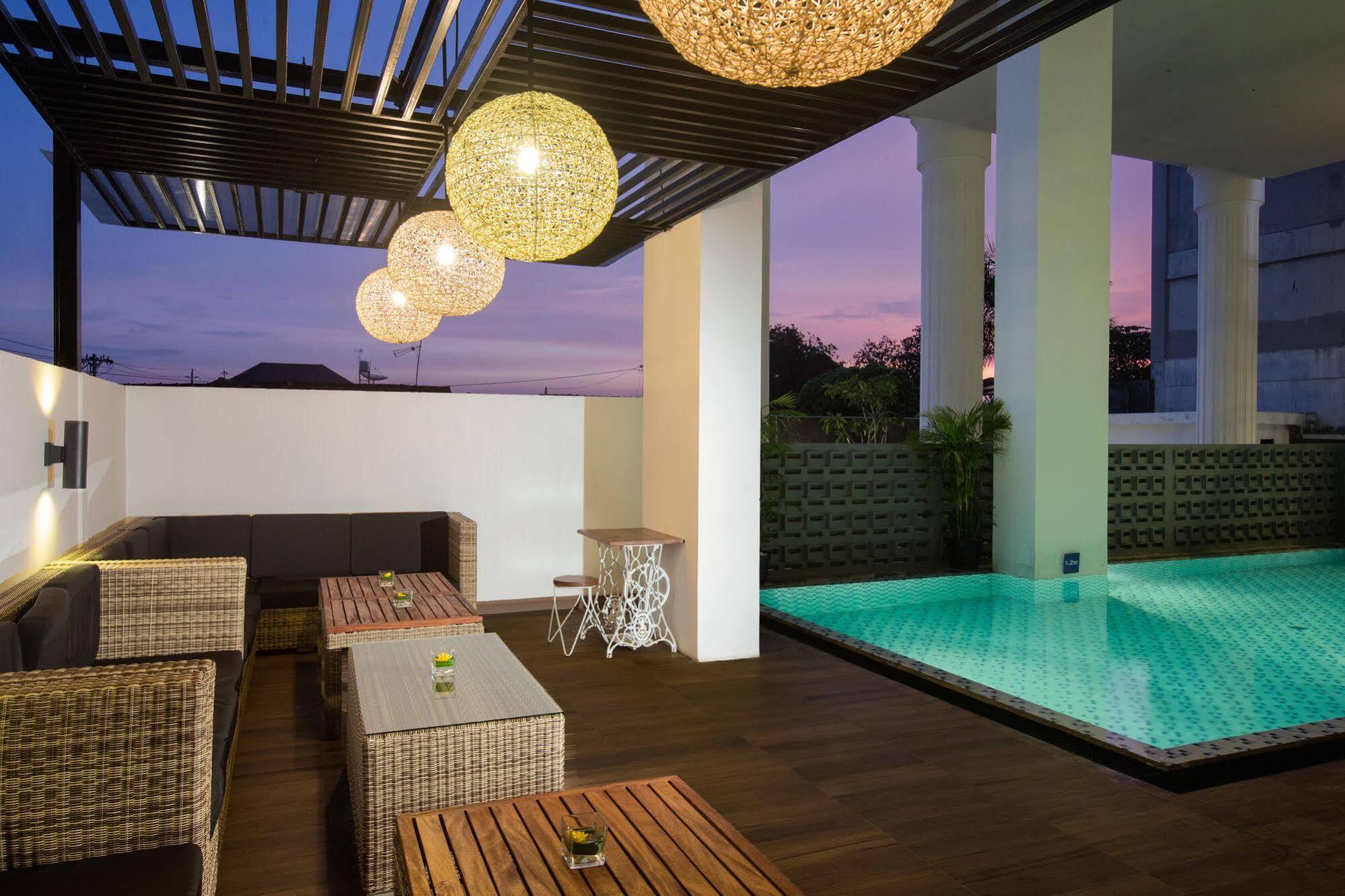 Khas Tugu Hotel Джокьякарта Экстерьер фото