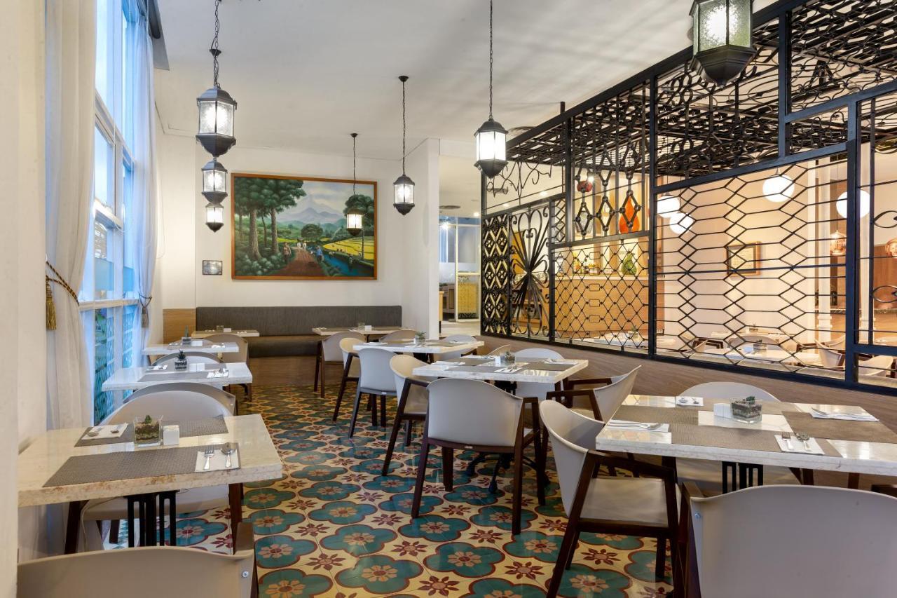 Khas Tugu Hotel Джокьякарта Экстерьер фото
