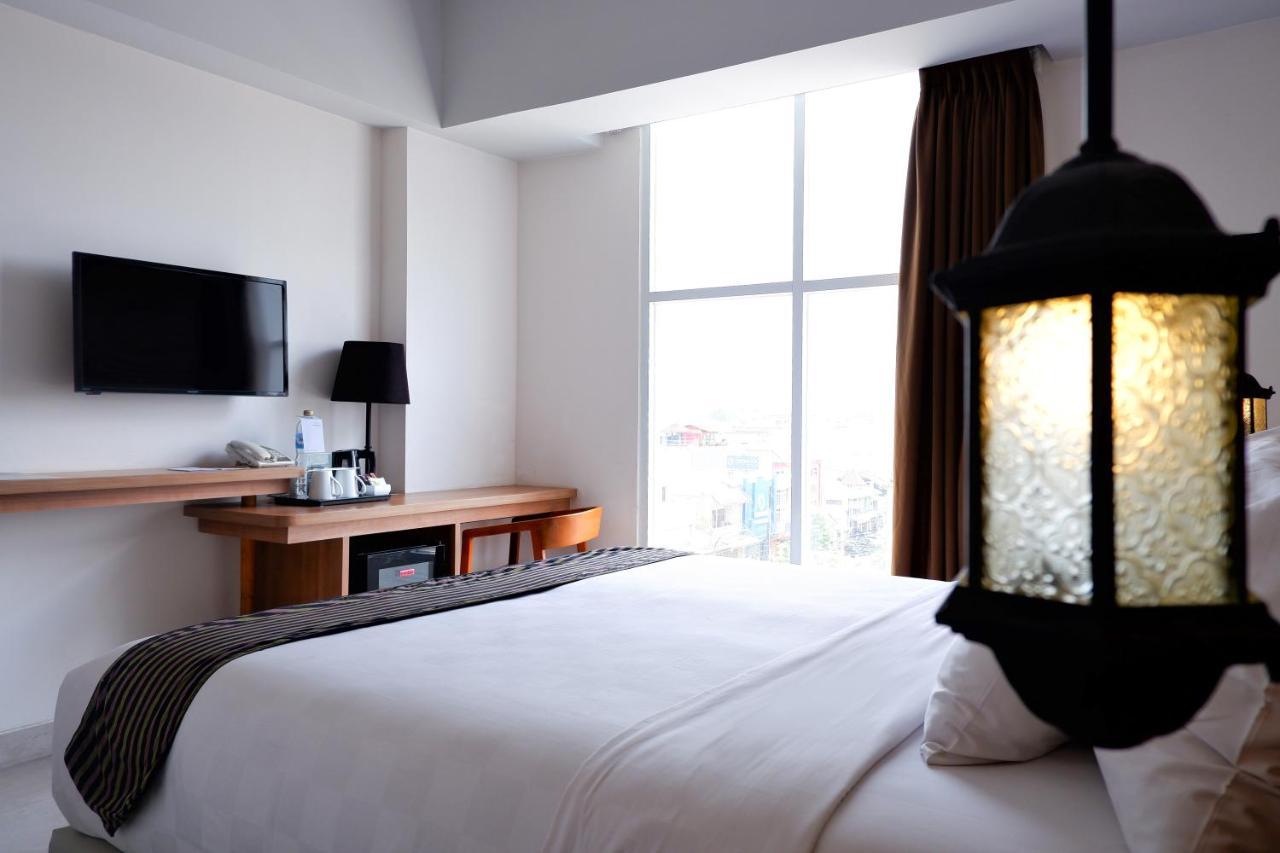 Khas Tugu Hotel Джокьякарта Экстерьер фото
